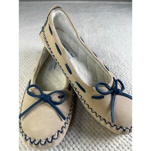 The Vermont Country Store Womens 8M Tan Leather Fleece Lined Moccasin Slippers